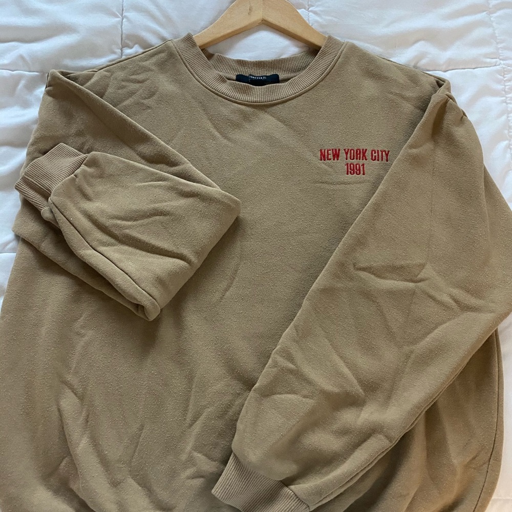 Tan forever 21 New York City 1991 crew neck